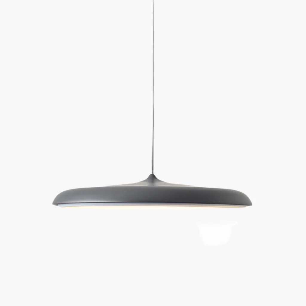 Round pendant lamp for indoor use