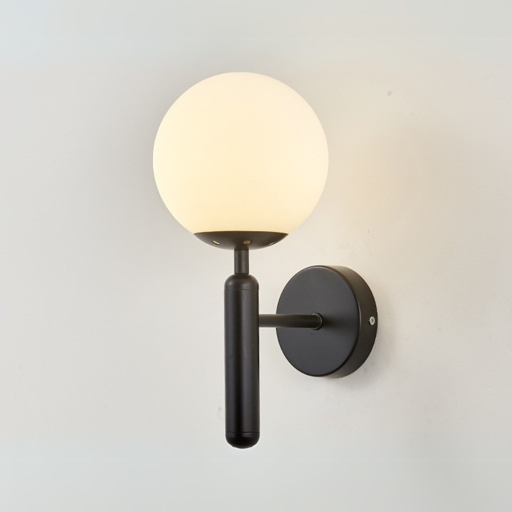 Round wall lighting for living room and hallway – Wall lamp with ball shape in Nordic style