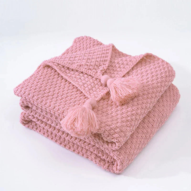 Warm home textiles for sofa and relaxation – Wool blanket with tassels
