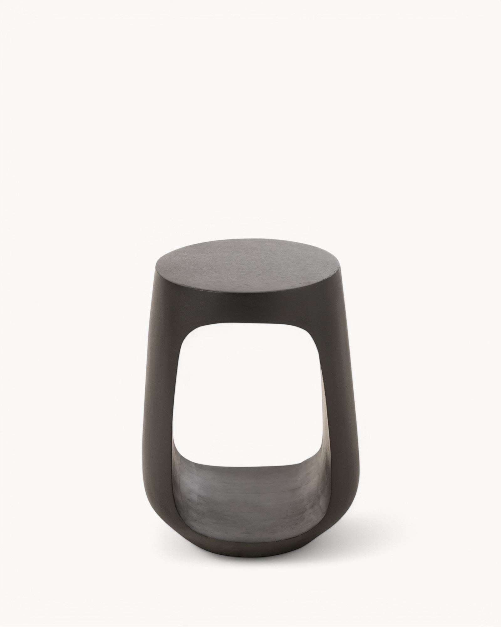 MangoRise Table – Sort sidebord lavet af mangotræ, moderne og holdbart