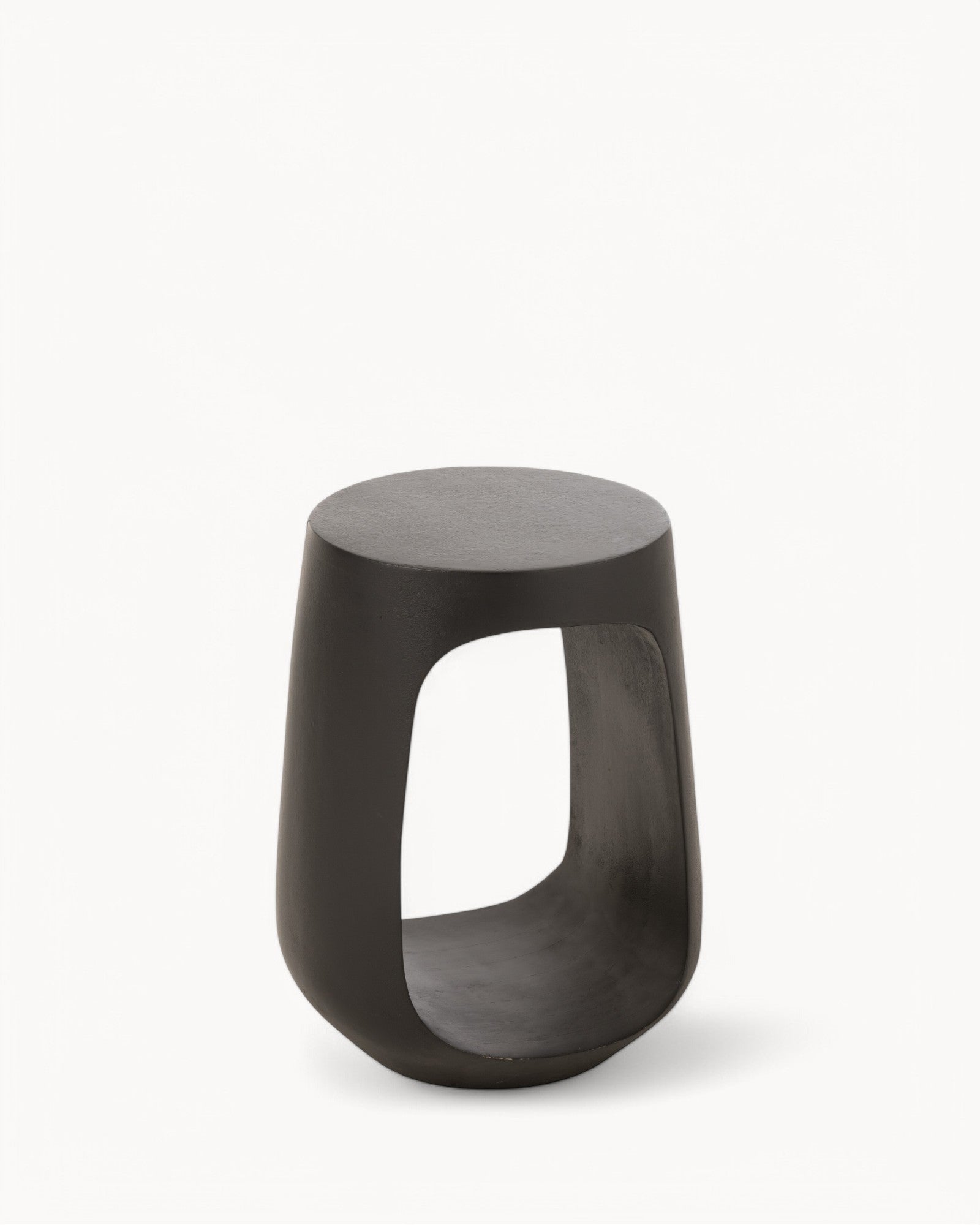 MangoRise Table – Sort sidebord lavet af mangotræ, moderne og holdbart