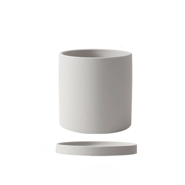 Ceramic flower pot with saucer for indoor use