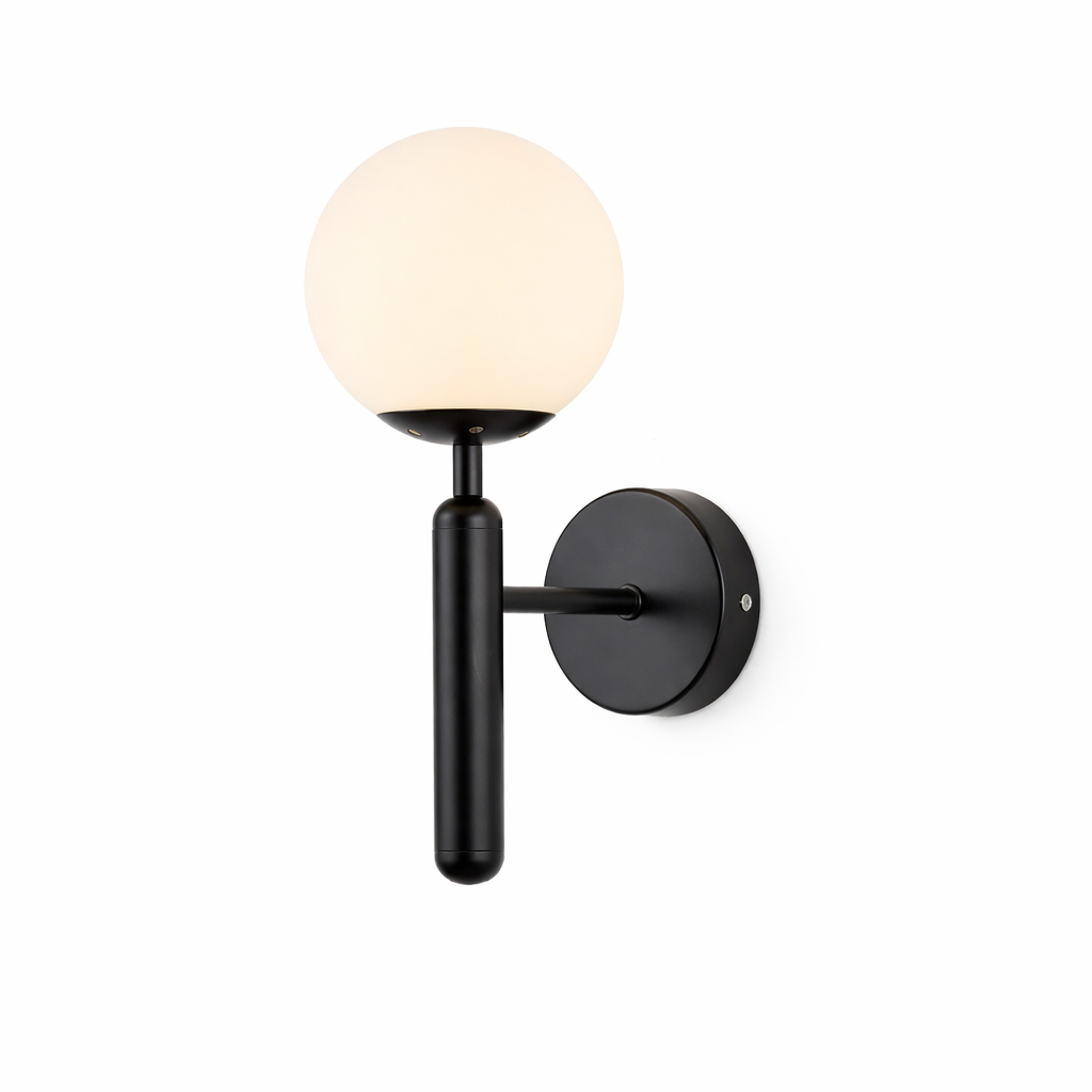 Væglampe med Kugleform i Nordisk Stil