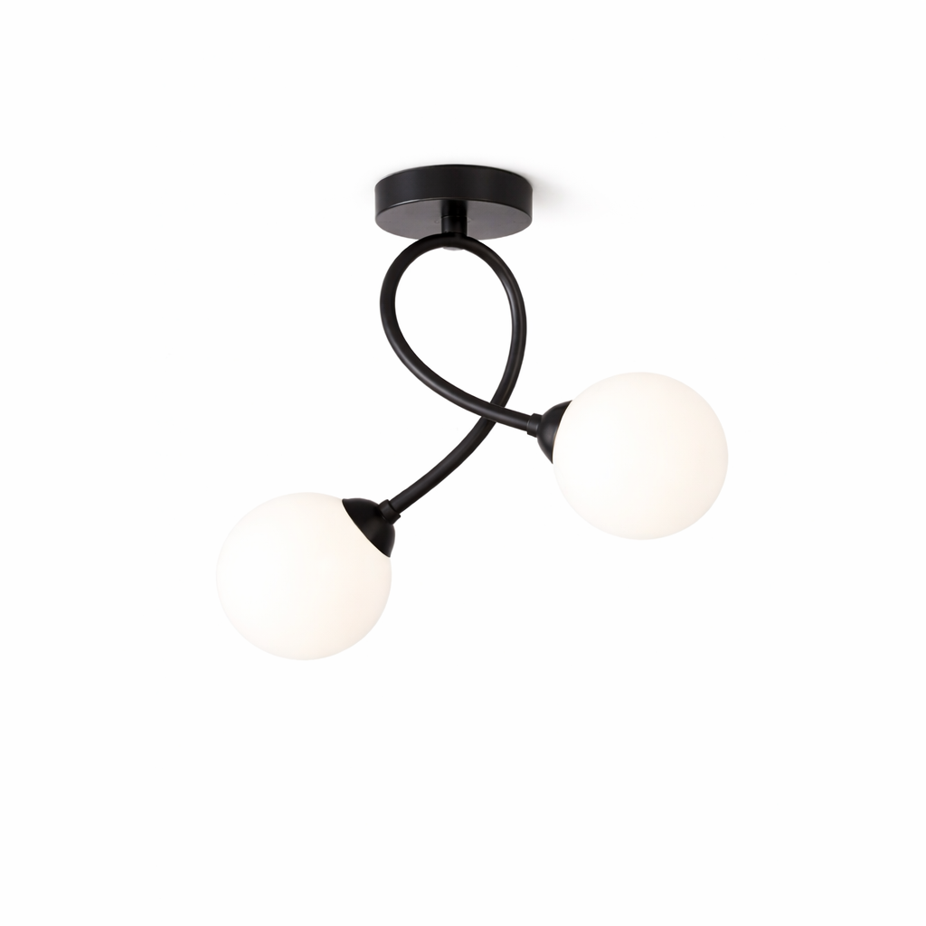 Plafondlampe i glas i minimalistisk stil til indendørs brug