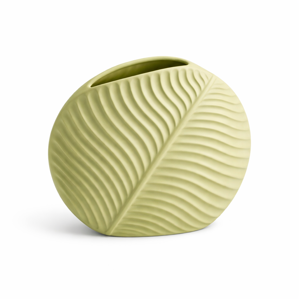 Flad rund keramisk vase med relief