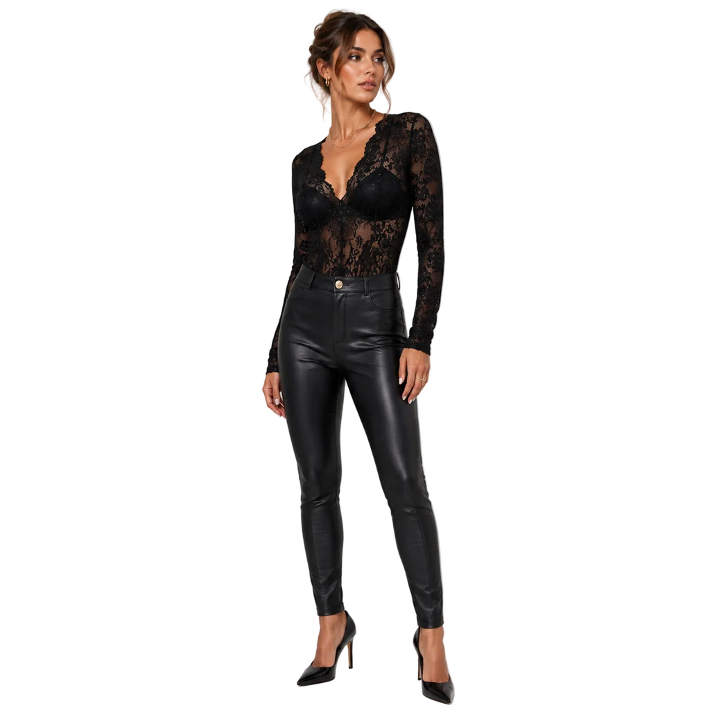 Elegant lace top for parties and evenings – Long-sleeved bodysuit for women