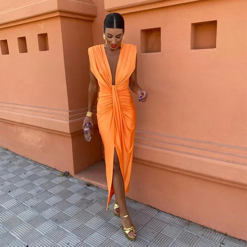 Sleeveless midi dress for warm days – V-neck dress for women