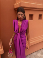 Sleeveless midi dress for warm days – V-neck dress for women