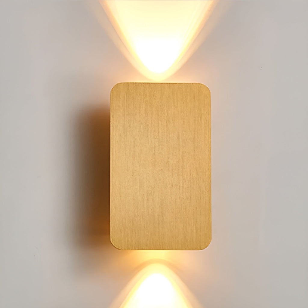 Directional wall lighting for living room and hallway – Wall lamp with closed light direction