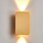Directional wall lighting for living room and hallway – Wall lamp with closed light direction