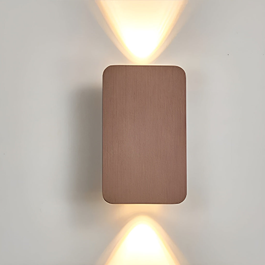 Directional wall lighting for living room and hallway – Wall lamp with closed light direction