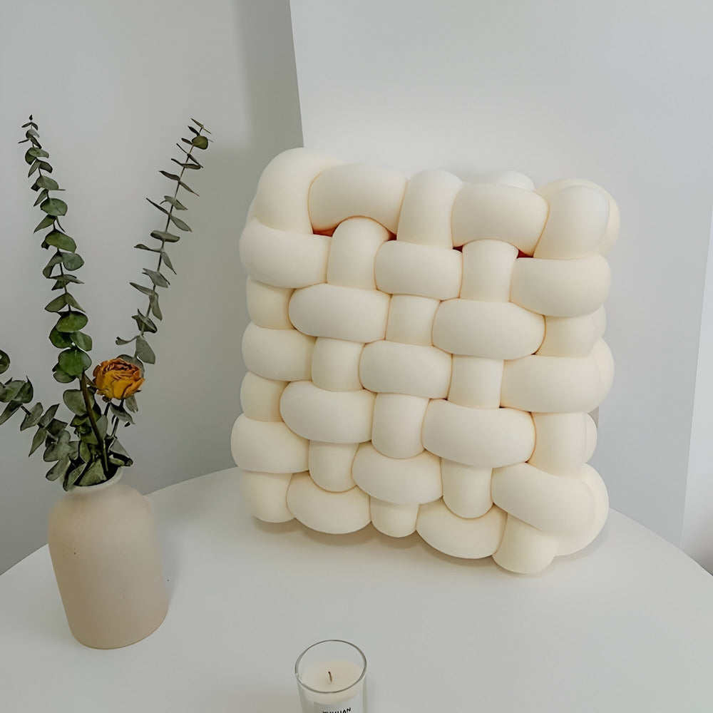 Blød boligdekoration til sofa og seng – Pyntepude med knapdesign