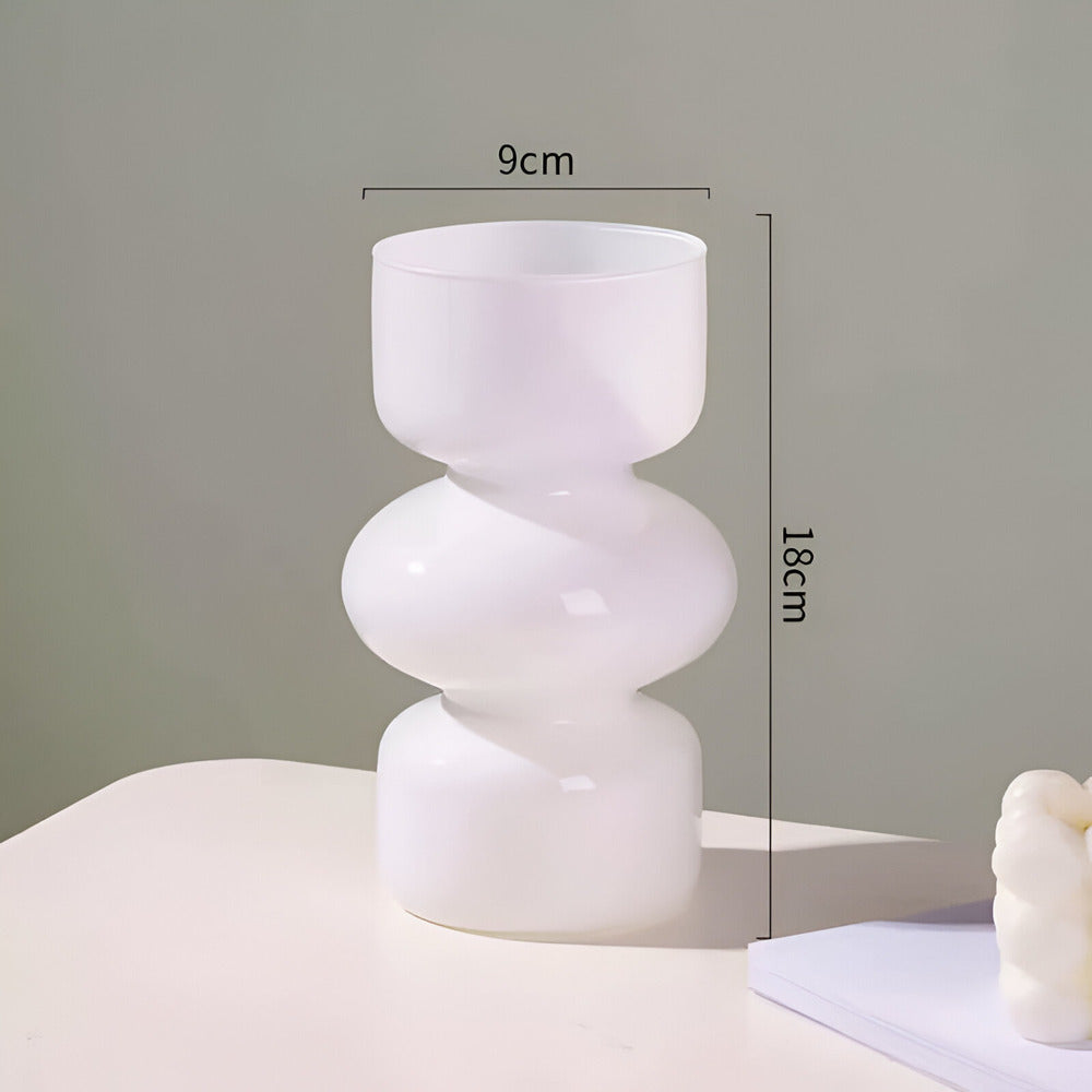 Glasvase i forskellige farver