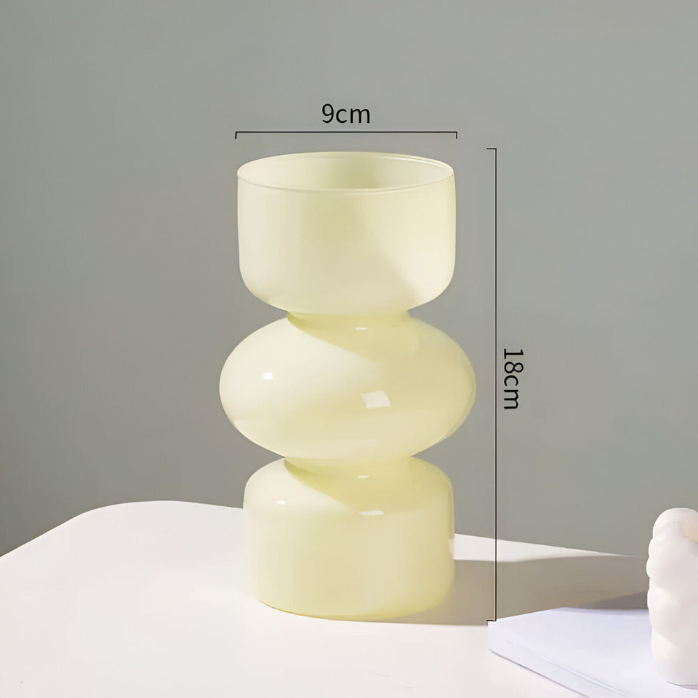 Glasvase i forskellige farver