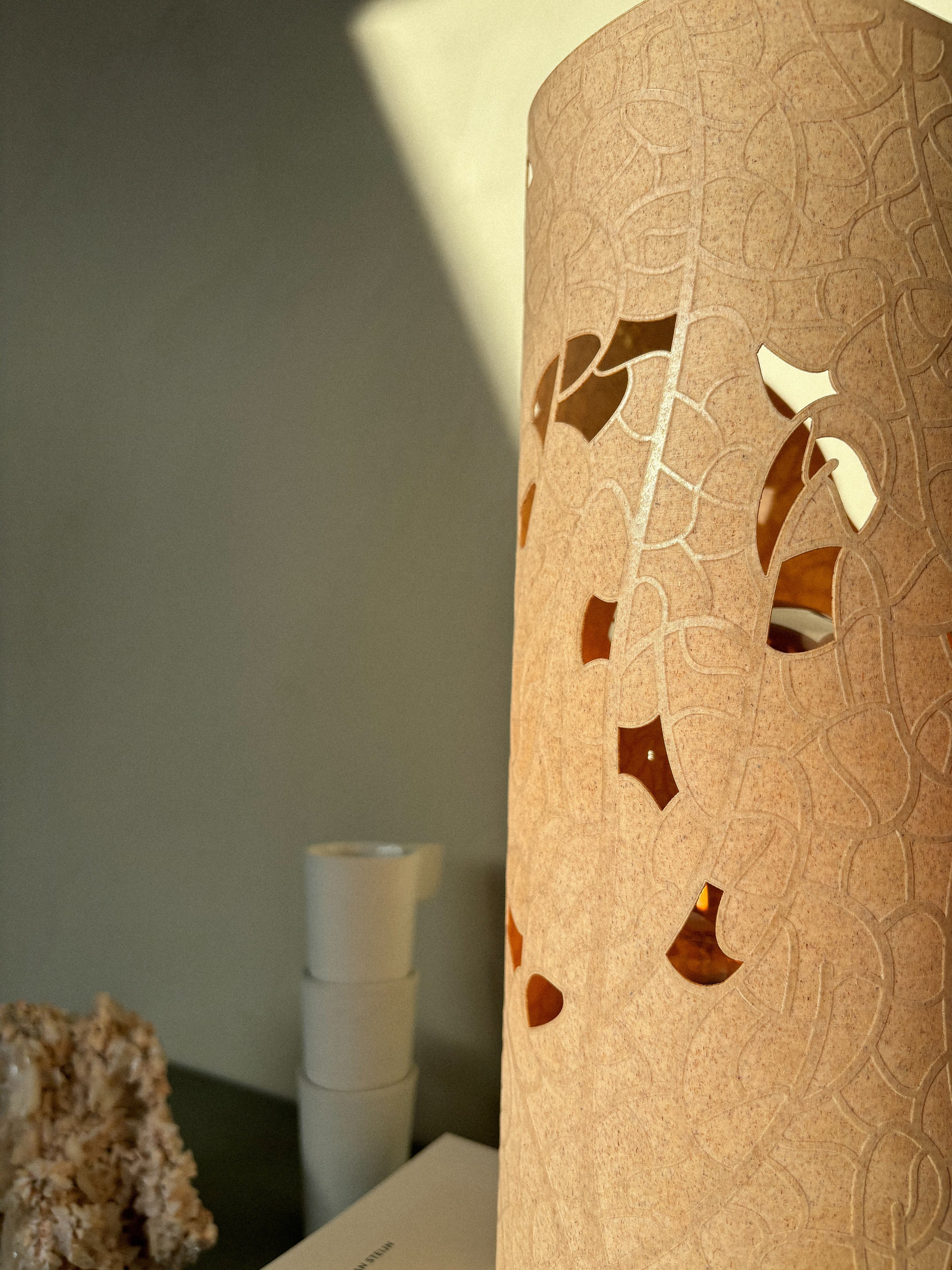 Bordlampe med Bladformet Design til Indendørs Brug