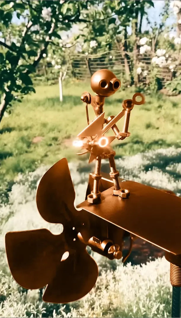 Animated Garden Decor for Outdoor Spaces – Metal Windmill Garden Ornament