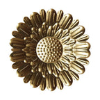 Circular wall decoration in metal with gold finish