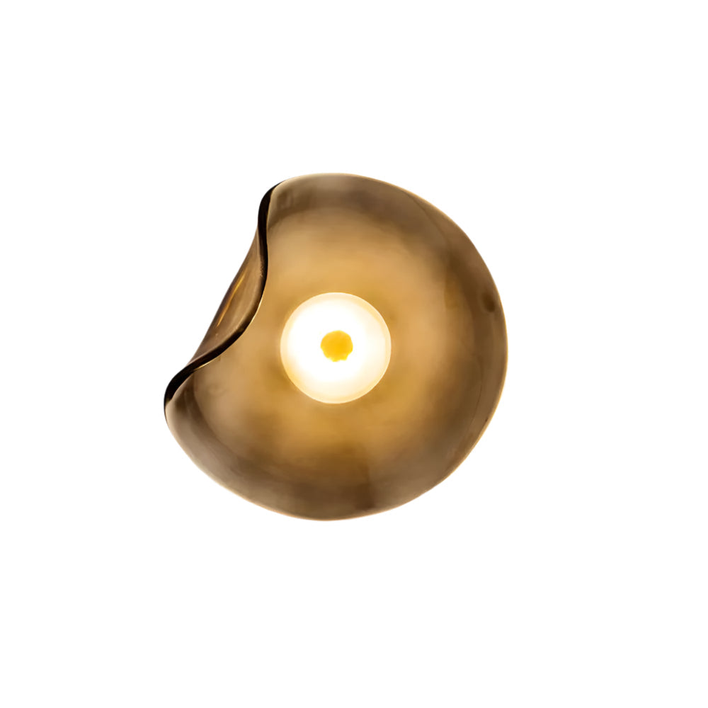 Væglampe med Enkel Udformning til Indendørs Belysning