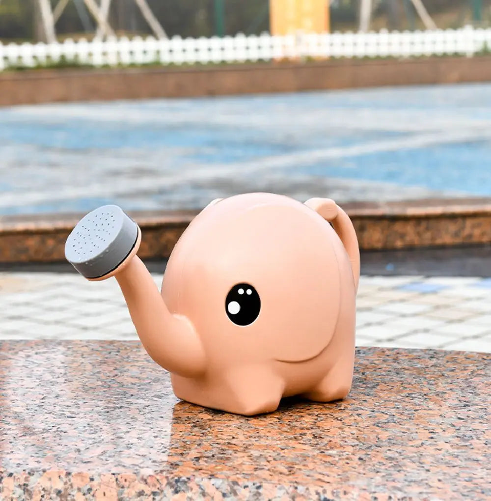 Easy Plant Watering for Indoor and Outdoor Use – Elephant Watering Can with Spray Nozzle (1500 ml)
