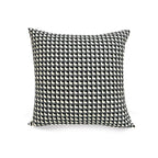 Cushion cover with contrasting colors in Nordic style