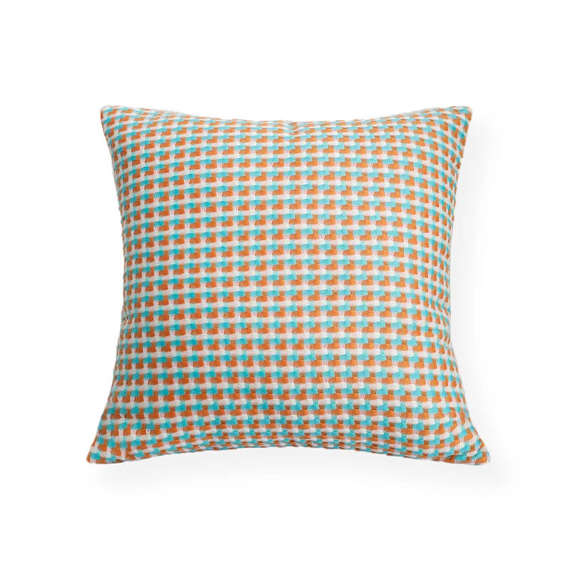 Cushion cover with contrasting colors in Nordic style