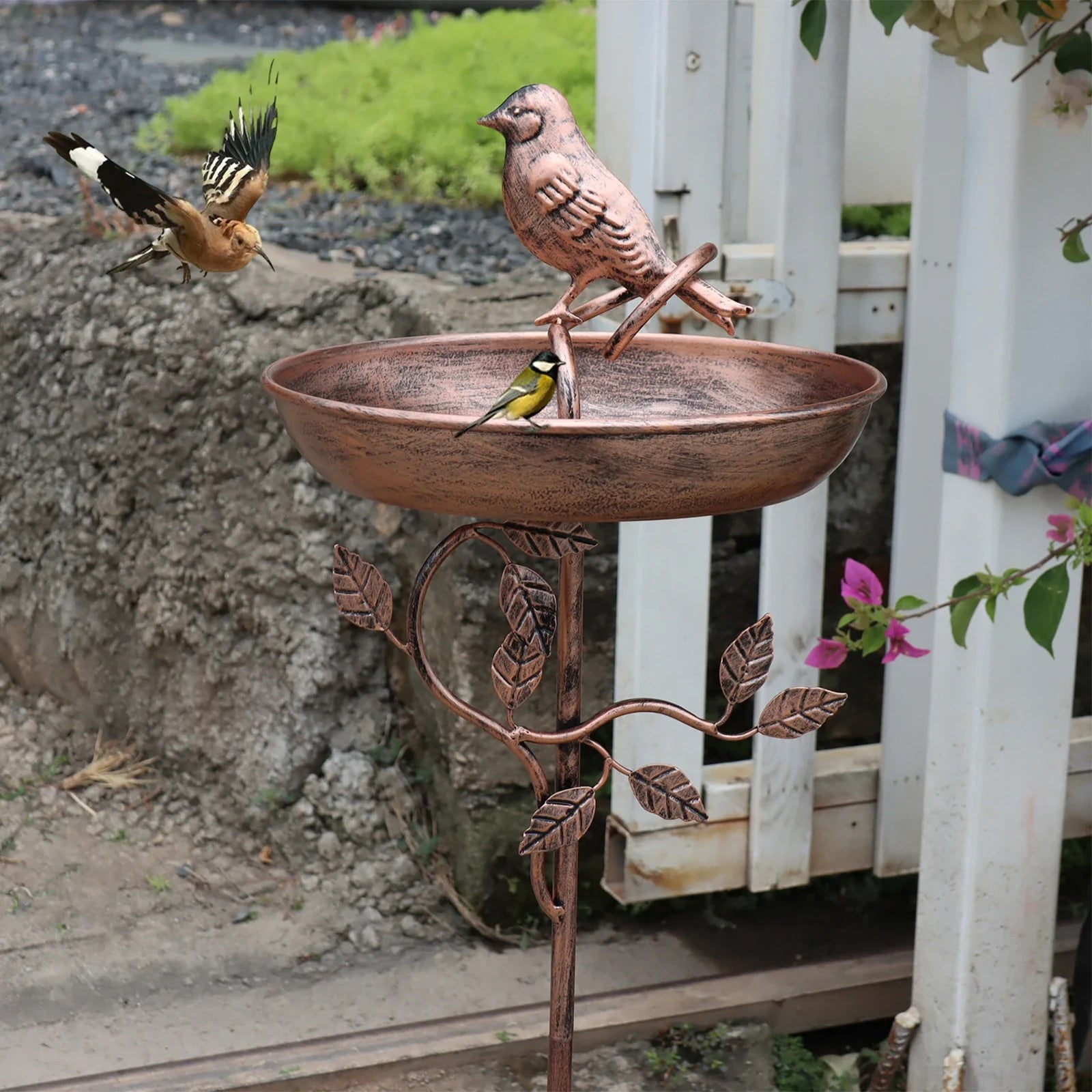 Decorative Bird Bath for Garden Spaces – Bird Bath with Metal Stake and Vintage Copper Finish