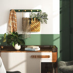 Vægknagerække med guldfarvede kroge til indendørs brug