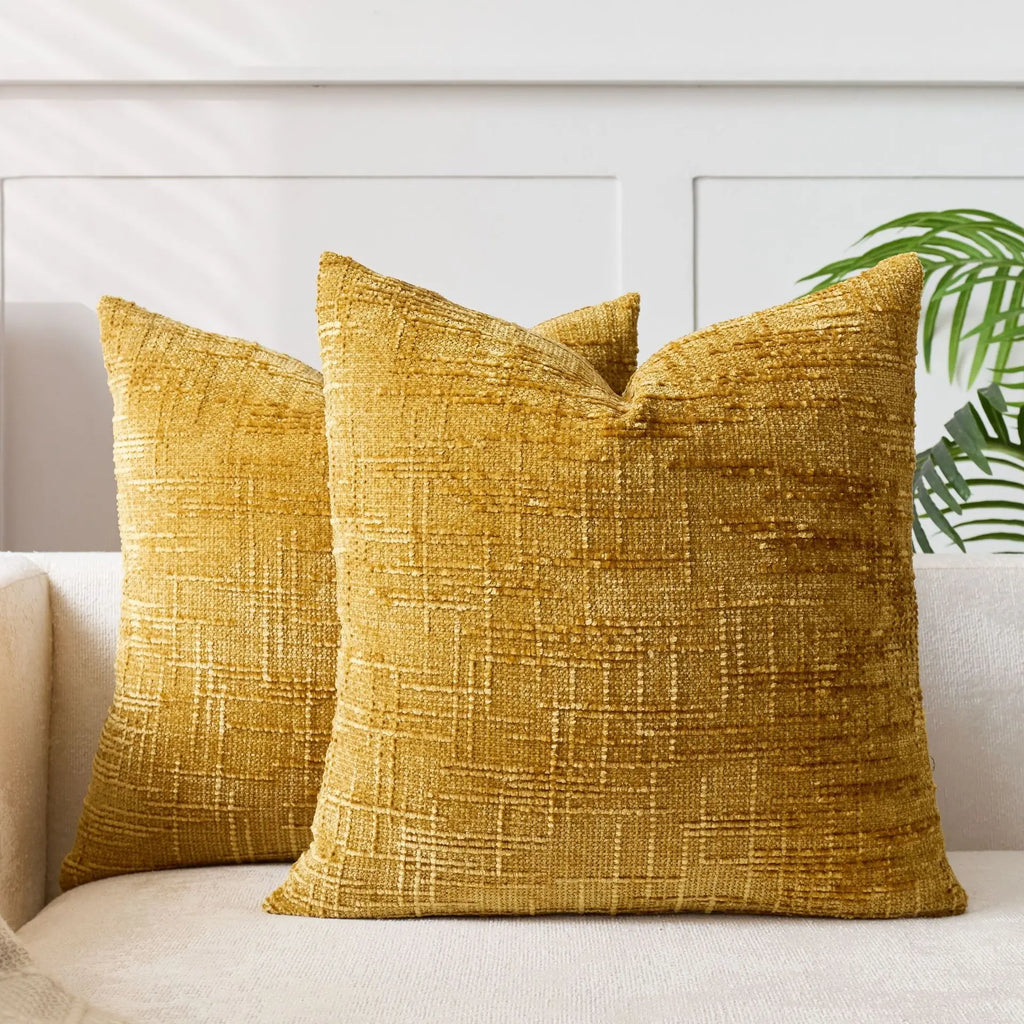 Pyntepude i chenille med struktur