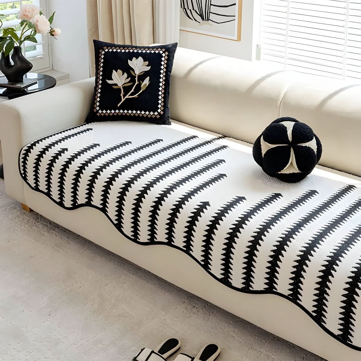 Soft blanket for sofa and relaxation – Chenille sofa blanket