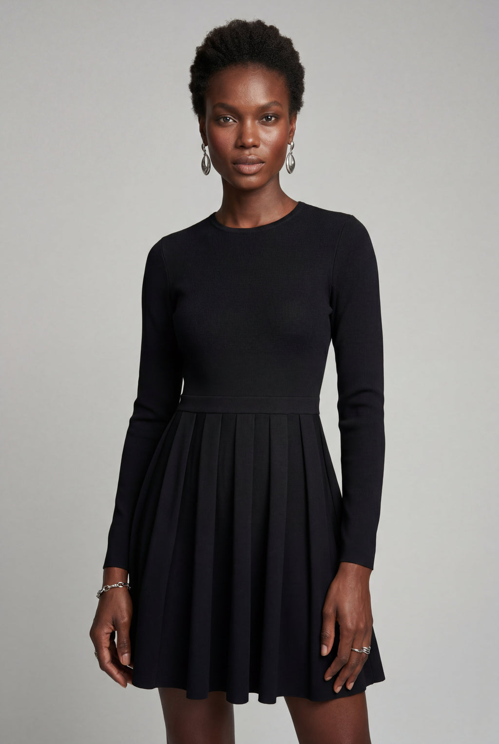 Fitted mini dress for everyday and parties – Long-sleeved dress for women