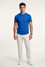 Fitted t-shirt for everyday use – Short-sleeve t-shirt with round neck for men