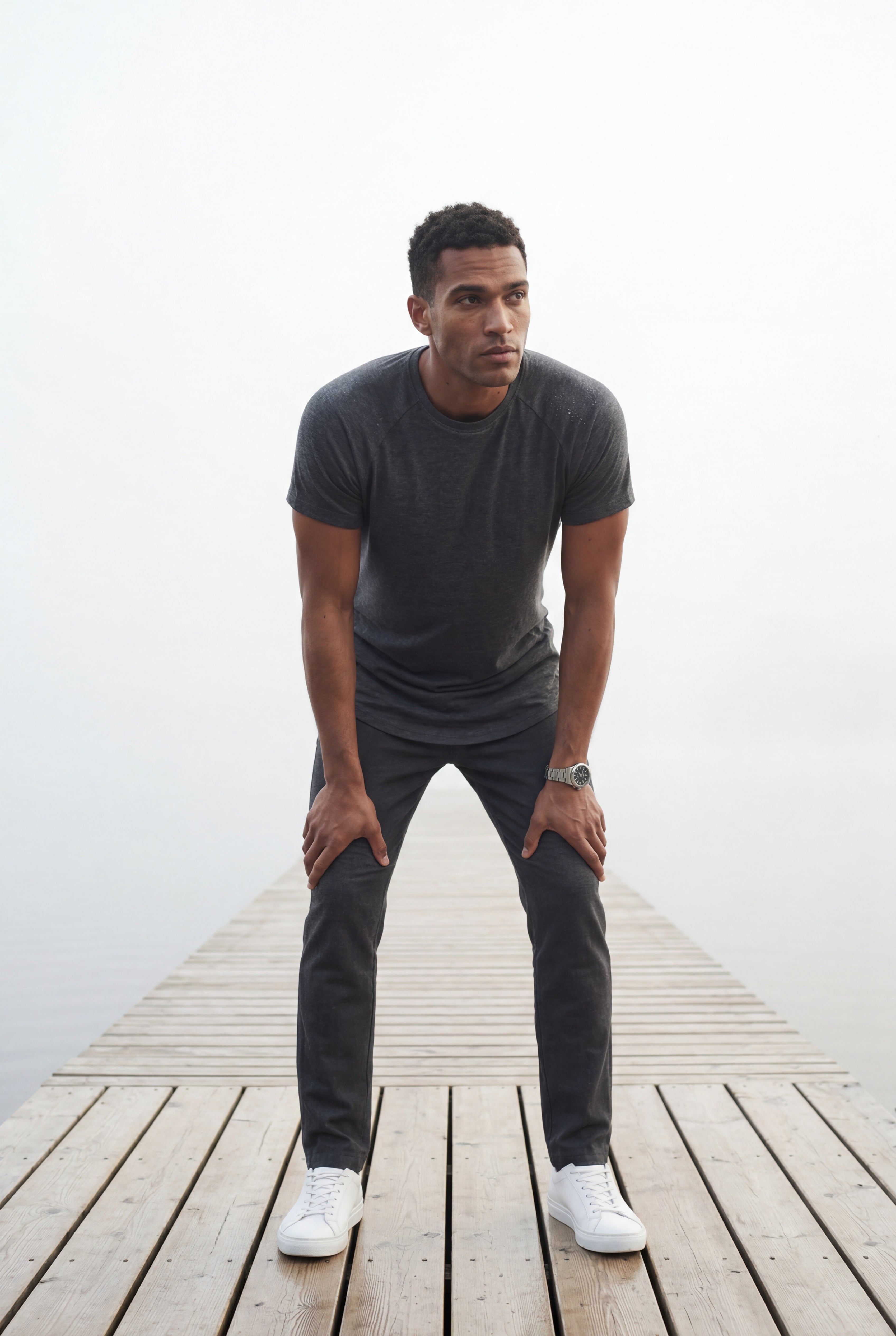 Fitted t-shirt for everyday use – Short-sleeve t-shirt with round neck for men