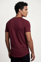 Fitted t-shirt for everyday use – Short-sleeve t-shirt with round neck for men