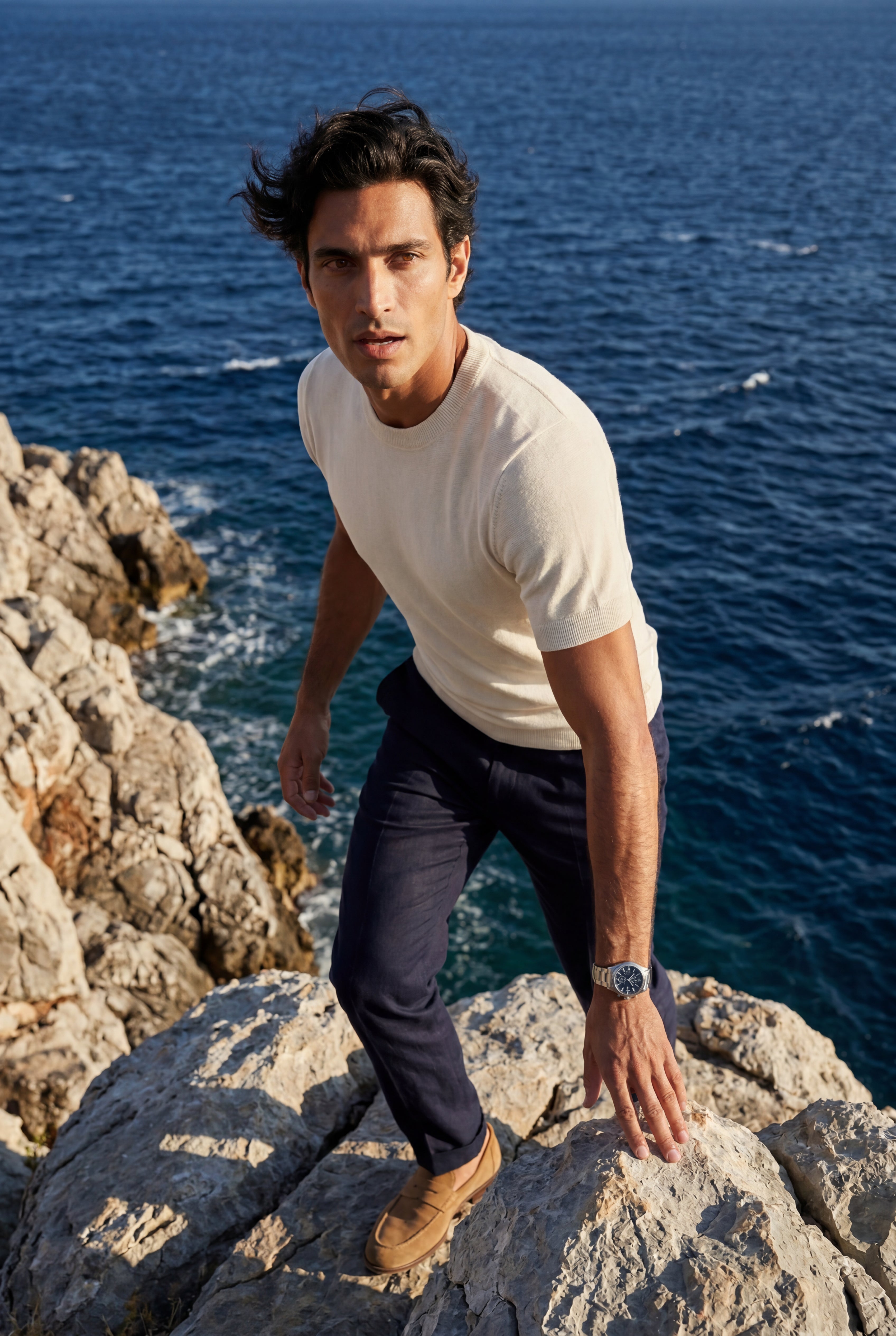 Fitted t-shirt for everyday use – Short-sleeve knitted t-shirt for men