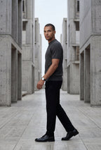 Fitted t-shirt for everyday use – Short-sleeve knitted t-shirt for men