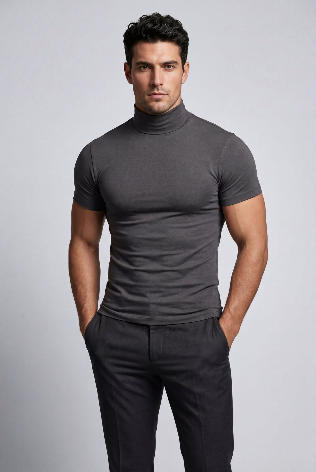 Fitted t-shirt for everyday use – Short-sleeve t-shirt with turtleneck for men