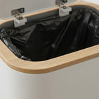 Hygienic waste solution for the bathroom – Trash can with lid