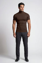 Fitted t-shirt for everyday use – Short-sleeve t-shirt with turtleneck for men