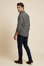 Casual shirt for everyday use – Shirt with checkered details for men