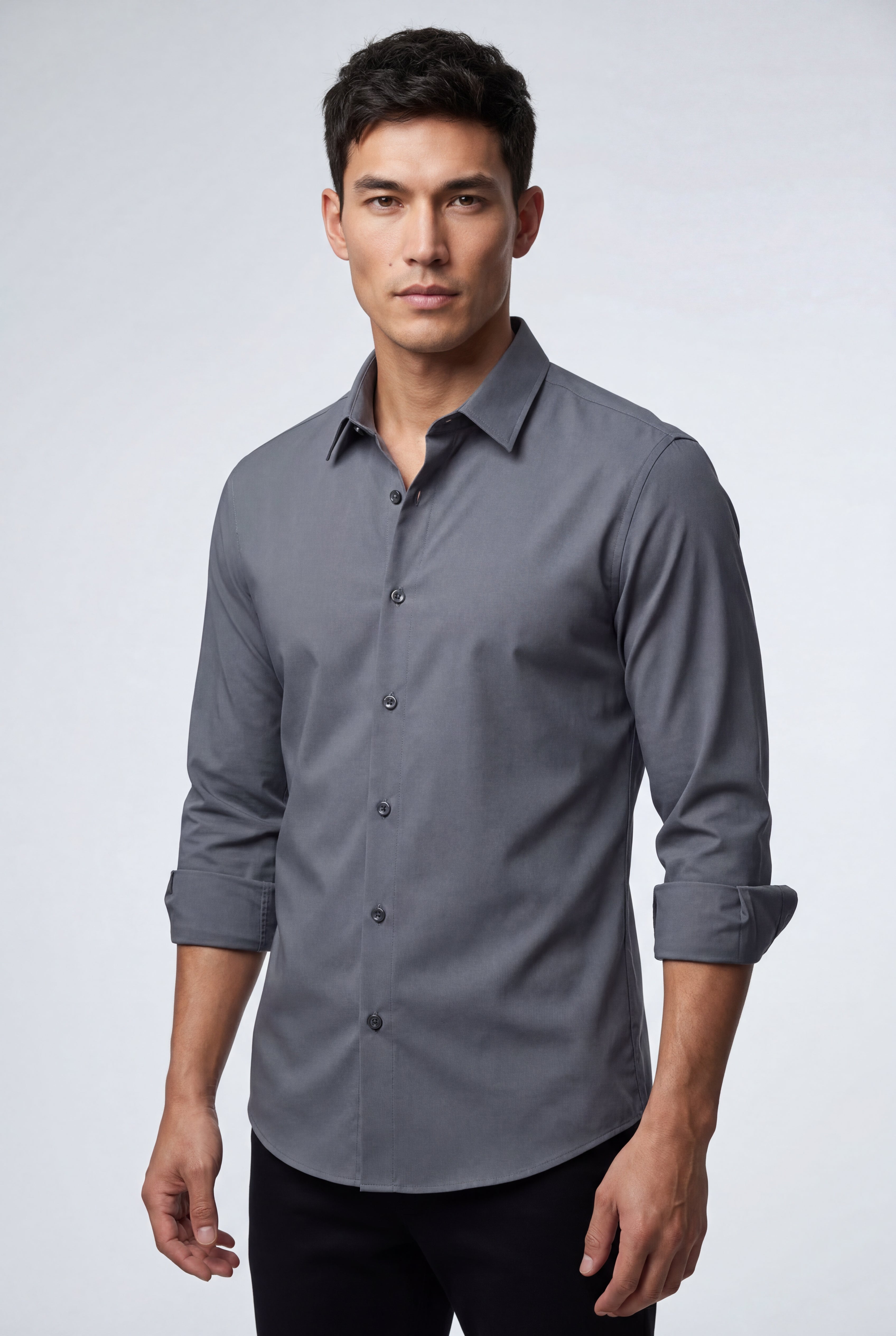 Fitted shirt for work and everyday use – Long-sleeve shirt with classic collar for men