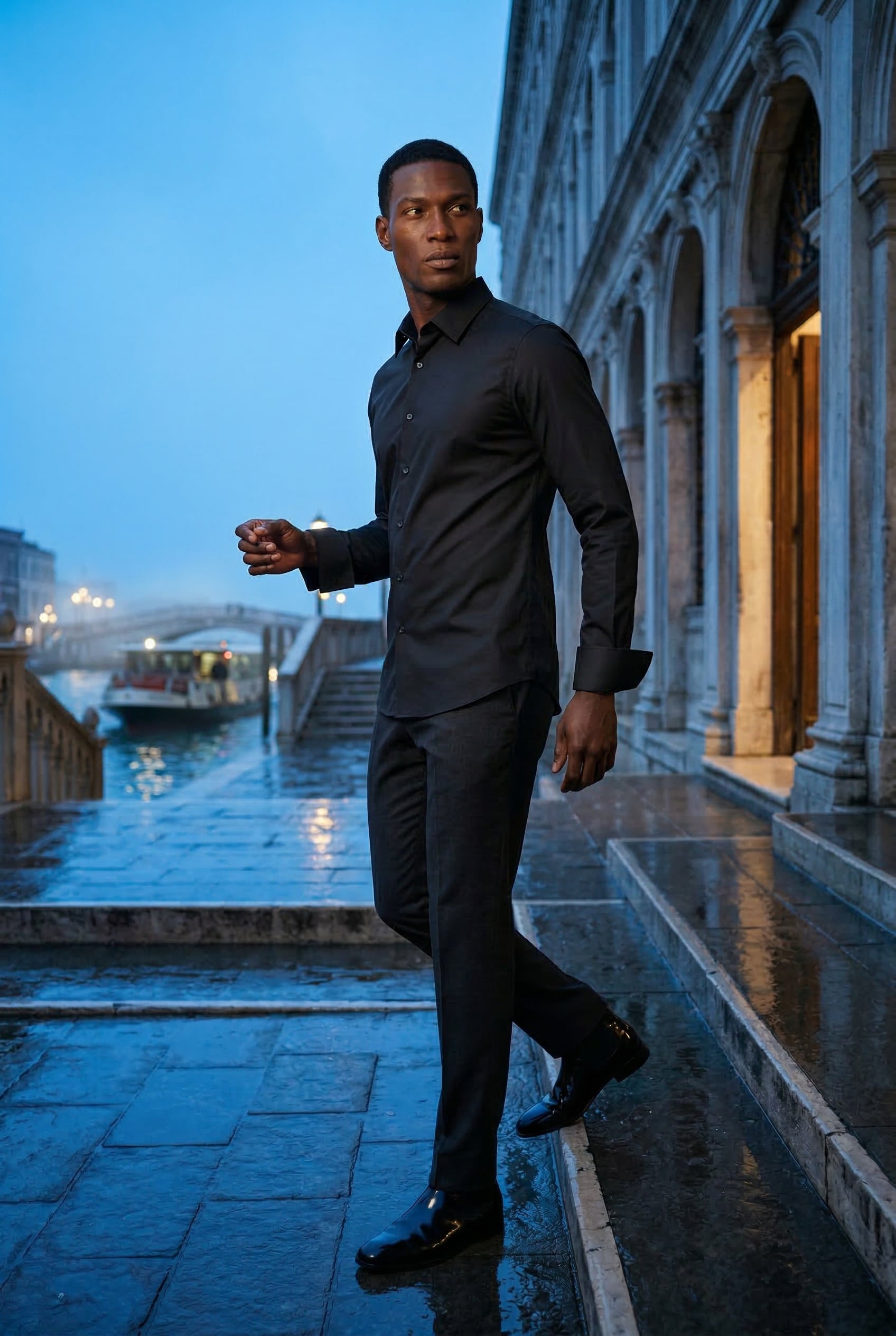 Fitted shirt for work and everyday use – Long-sleeve shirt with classic collar for men