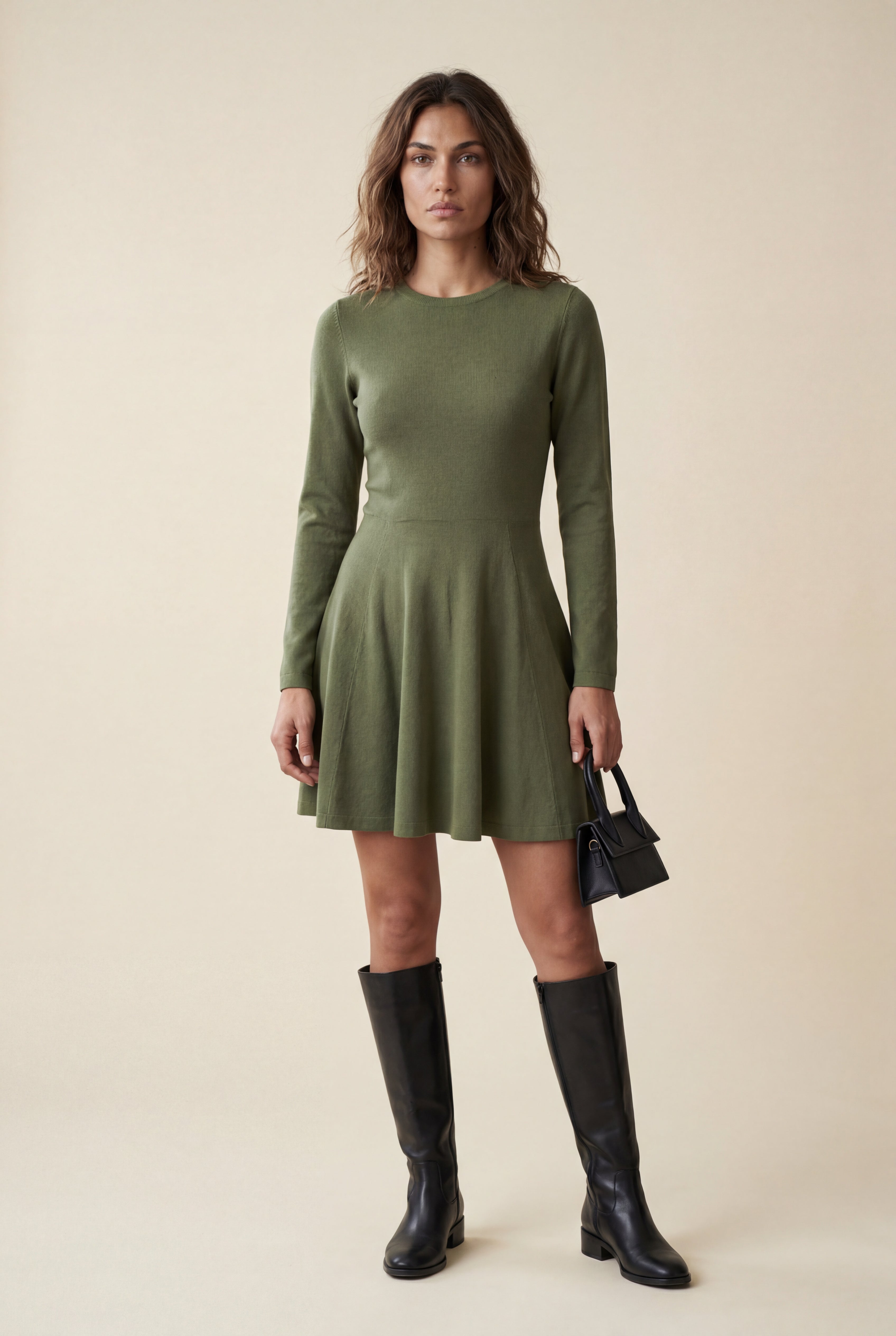 Fitted mini dress for everyday and parties – Long-sleeved dress for women