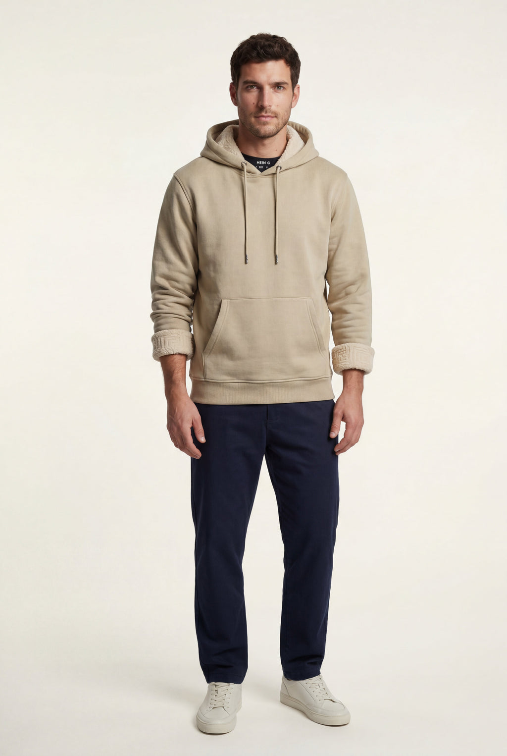 Comfortable hoodie for cold days – Hooded sweatshirt with pocket for men