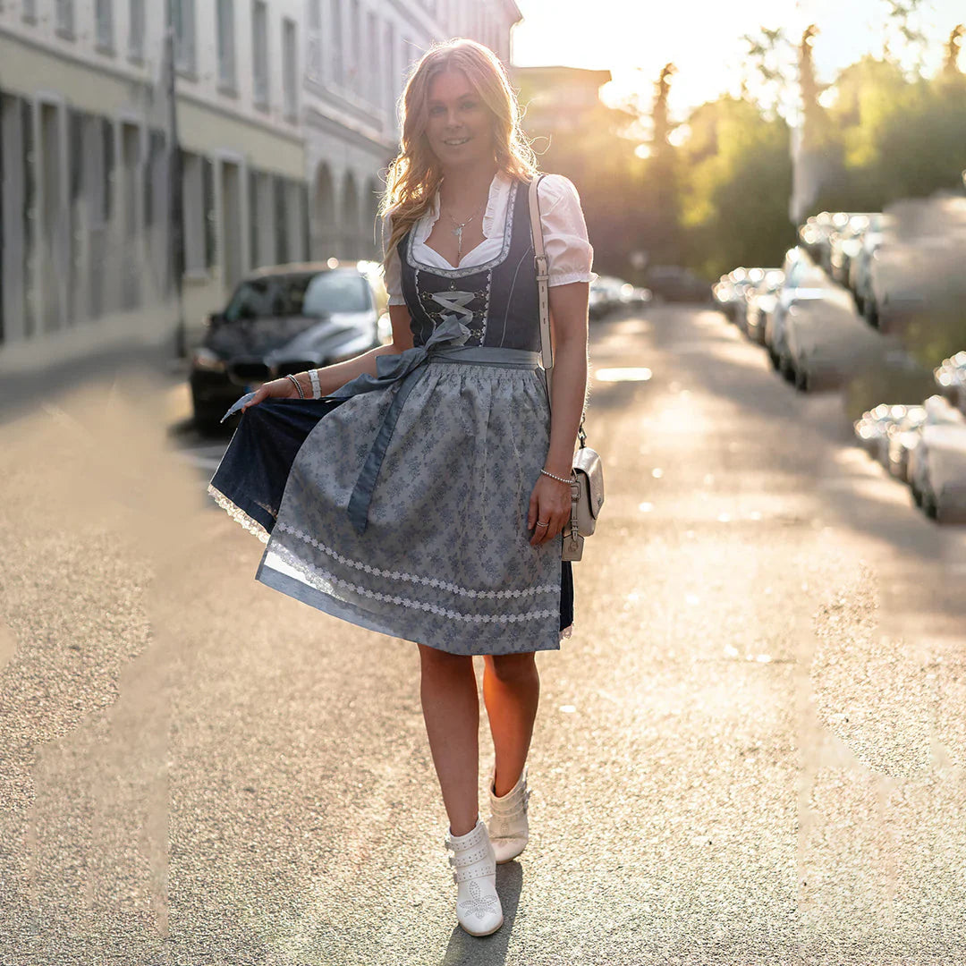 Traditional festive outfit for Oktoberfest and events – Tracht set with apron and blouse for women