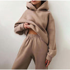 Comfortable jogging set for relaxation and everyday use – Oversized set with high waist for women