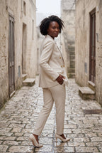 Elegant blazer for work and parties – Double-breasted blazer with gold-colored buttons for women