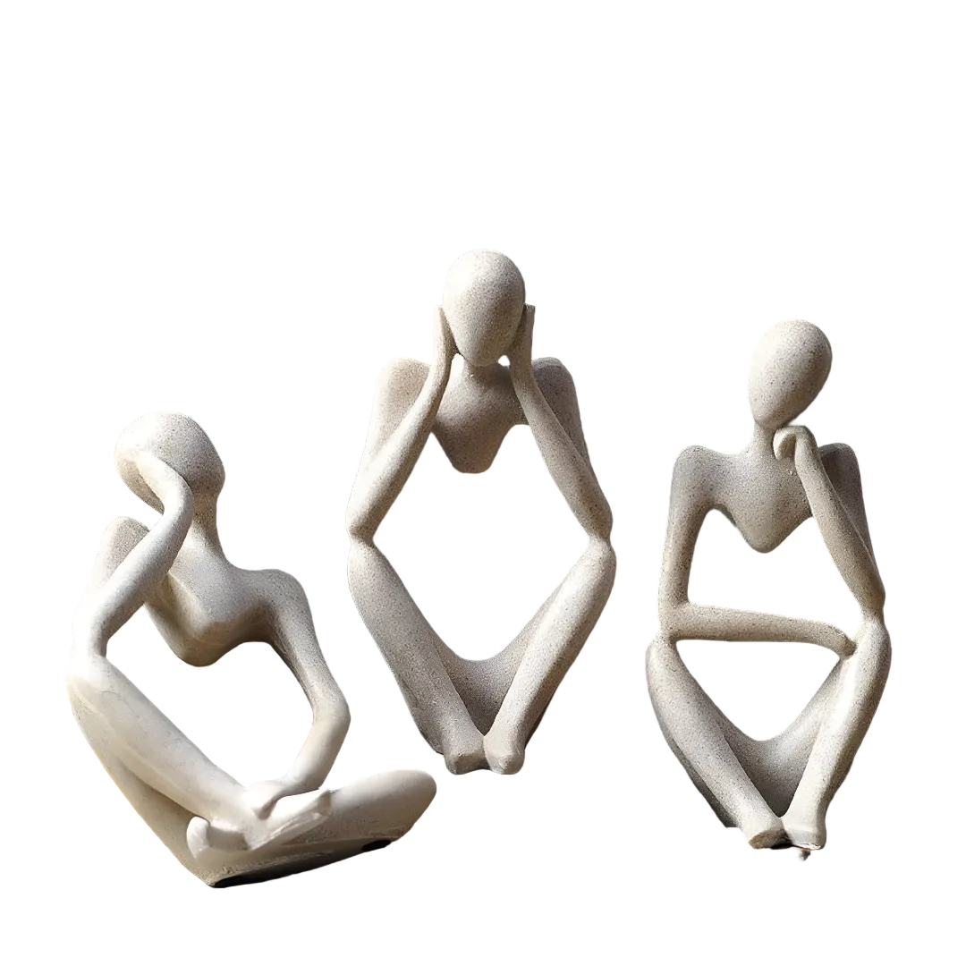 Skulptur af siddende figur til indendørs brug