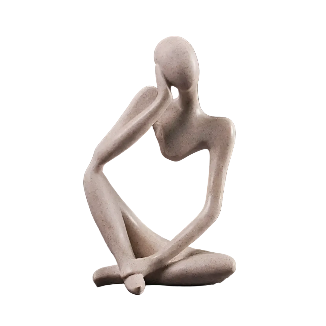 Skulptur af siddende figur til indendørs brug