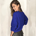Warm knit sweater for everyday use – V-neck knit sweater for women