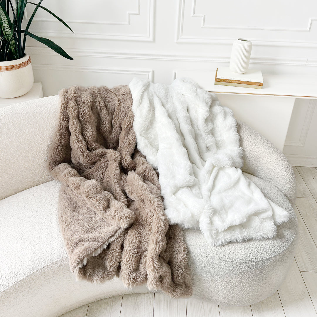 Blødt tæppe til sofa og seng